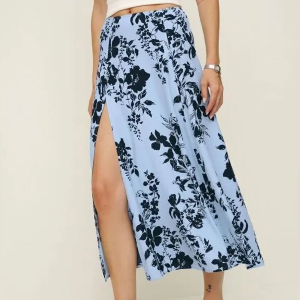 NEW Reformation Zoe Side Slit Floral Skirt in Beatriz - Picture 3 of 4